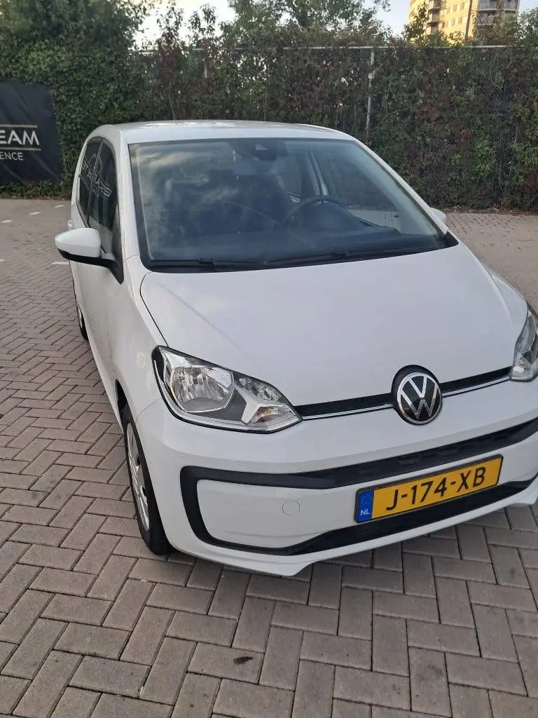 Volkswagen Up! 1.0 65PK 5D 2020 Wit uit 2020, foto 2