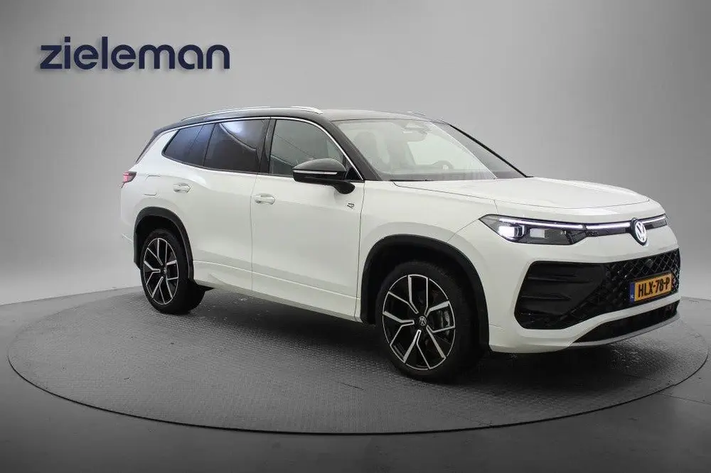 Volkswagen Tayron 1.5 eTSI R-Line Edition 7 Persoons Automaa uit 2025