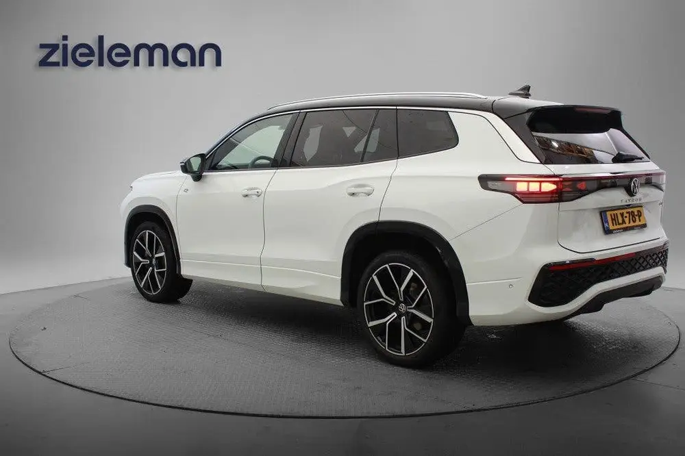 Volkswagen Tayron 1.5 eTSI R-Line Edition 7 Persoons Automaa uit 2025, foto 2