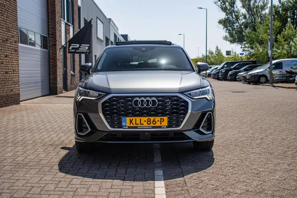 Audi Q3 45 TFSI e S-Line uit 2023, foto 9