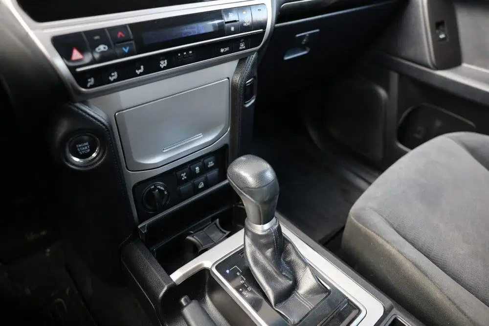 Toyota Land Cruiser 2.8 D-4D 3DRS COMFORT A uit 2023, foto 13