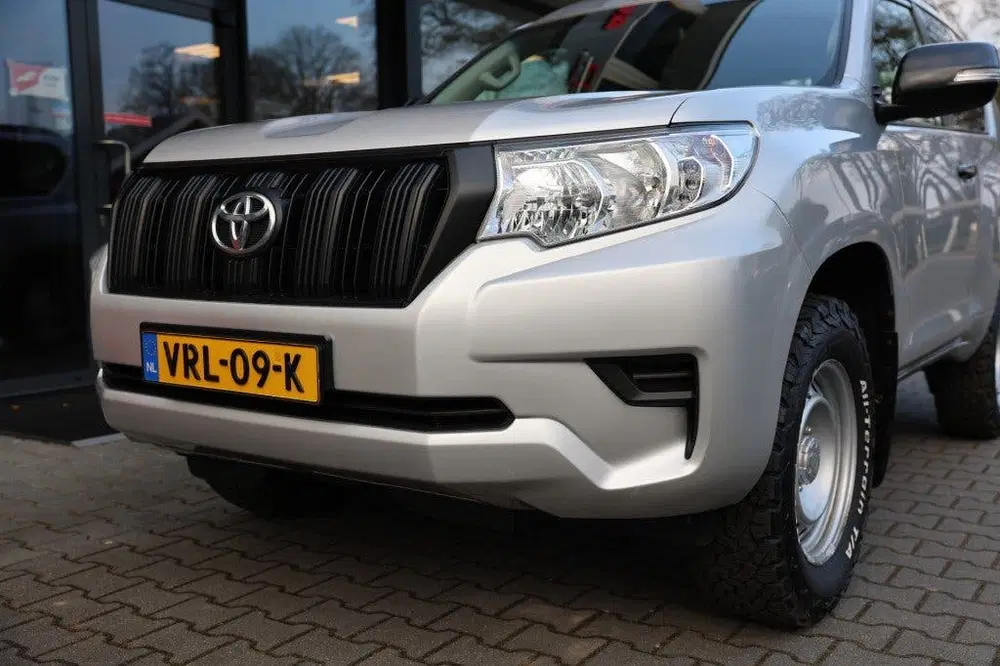 Toyota Land Cruiser 2.8 D-4D 3DRS COMFORT A uit 2023, foto 19
