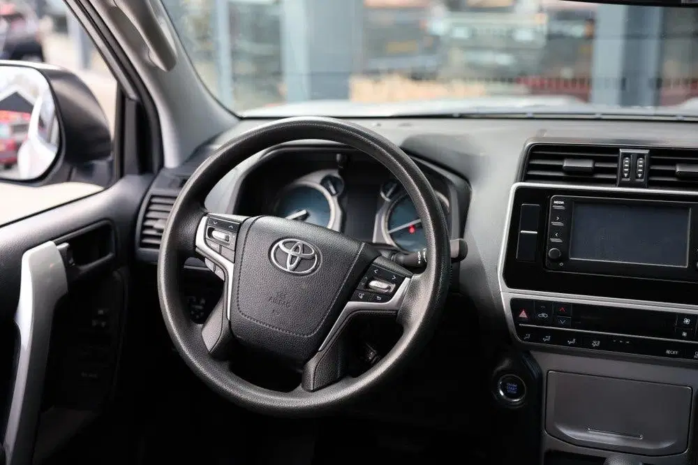 Toyota Land Cruiser 2.8 D-4D 3DRS COMFORT A uit 2023, foto 9
