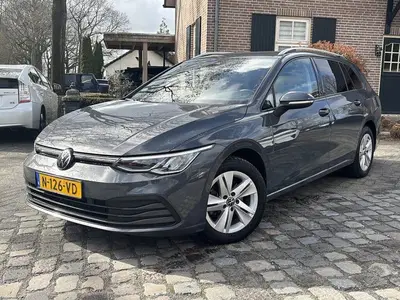 Volkswagen Golf Variant 1.0 eTSI Life autom ecc,navi,chroom uit 2022