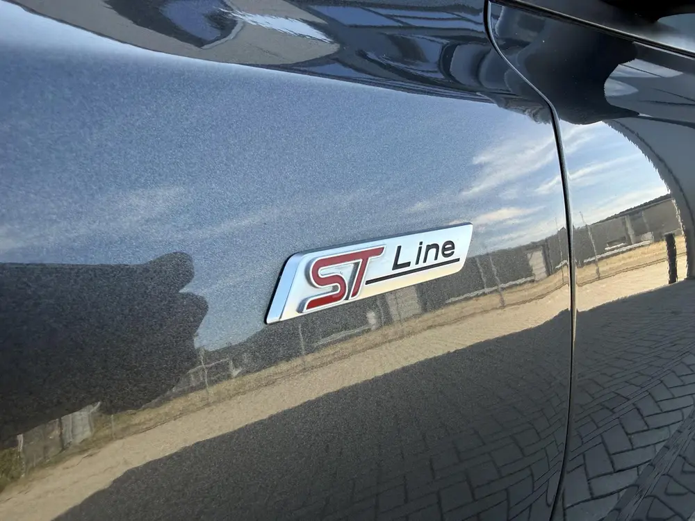 Ford Focus 1.0 EcoBoost Hybrid ST Line X ✓Automaat uit 2022, foto 2