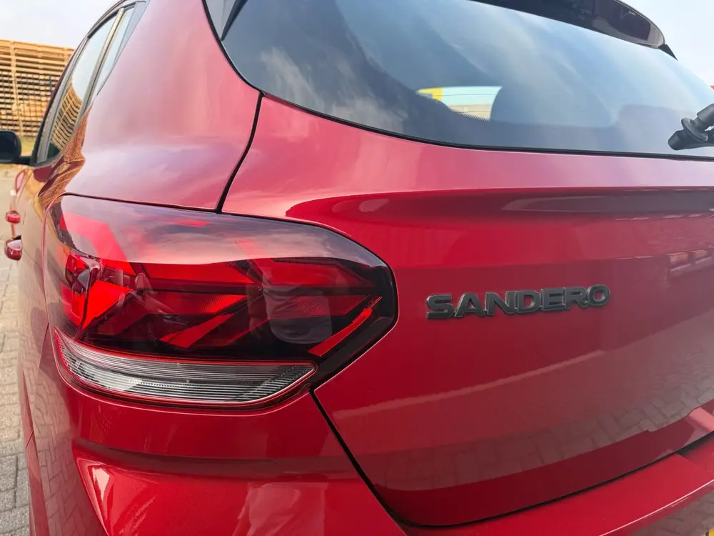 Dacia Sandero 1.0 TCe 90 Comfort uit 2021, foto 14
