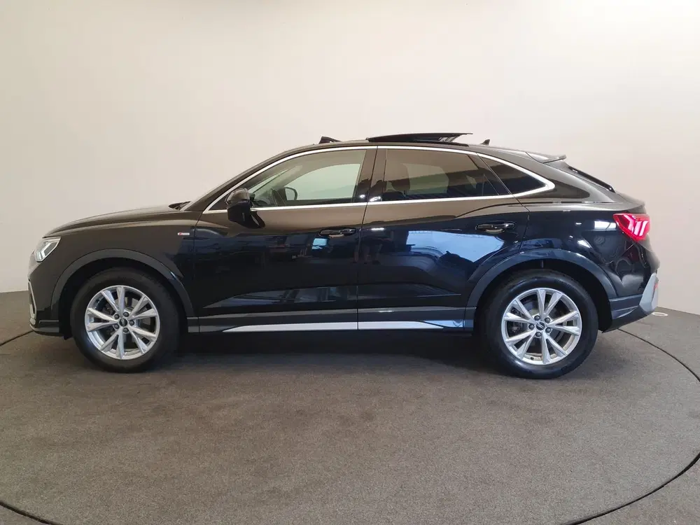 Audi Q3 35 TFSI Pro Line S Panoramadak uit 2021, foto 2
