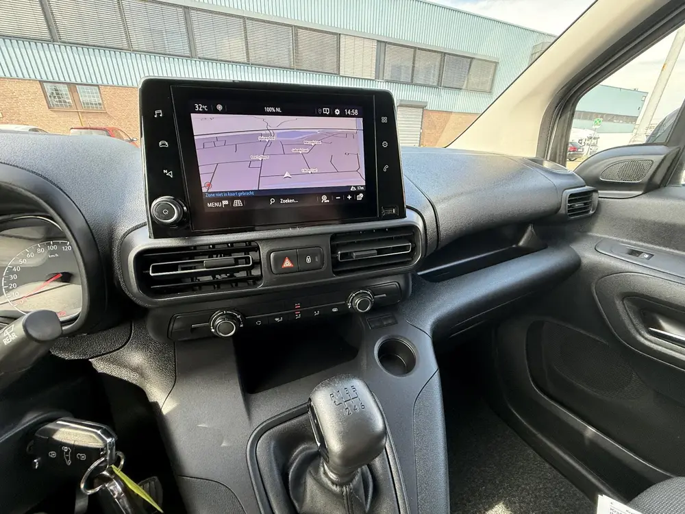 Opel Combo 1.2 PureTech 110 S&S L2 BENZINE MARGE AUTO uit 2024, foto 10