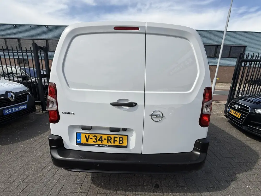 Opel Combo 1.2 PureTech 110 S&S L2 BENZINE MARGE AUTO uit 2024, foto 8