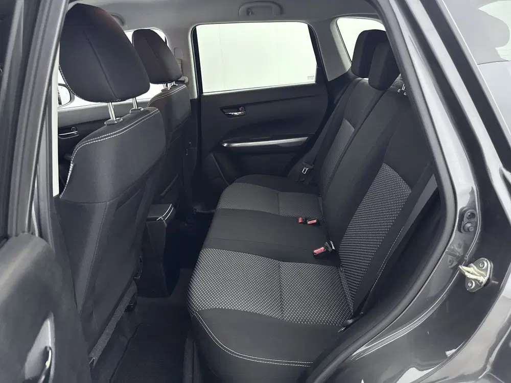Suzuki Vitara 1.5 Hybrid Select uit 2025, foto 16