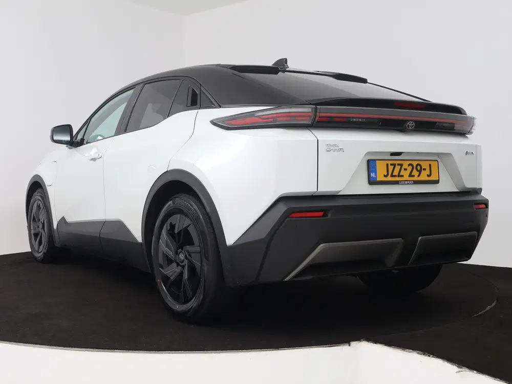 Toyota C-HR First Edition 77 kWh uit 2026, foto 16