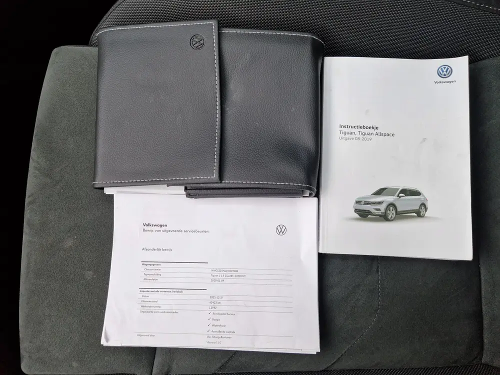 Volkswagen Tiguan Allspace 1.5 TSI DSG 150PK 7-ZITS PANO ADA uit 2020, foto 16