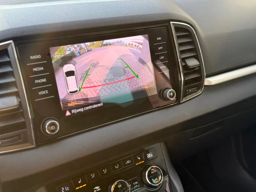 Skoda Karoq 1.5 TSI ACT AUTOMAAT Business Edition Xenon Virt uit 2019, foto 18