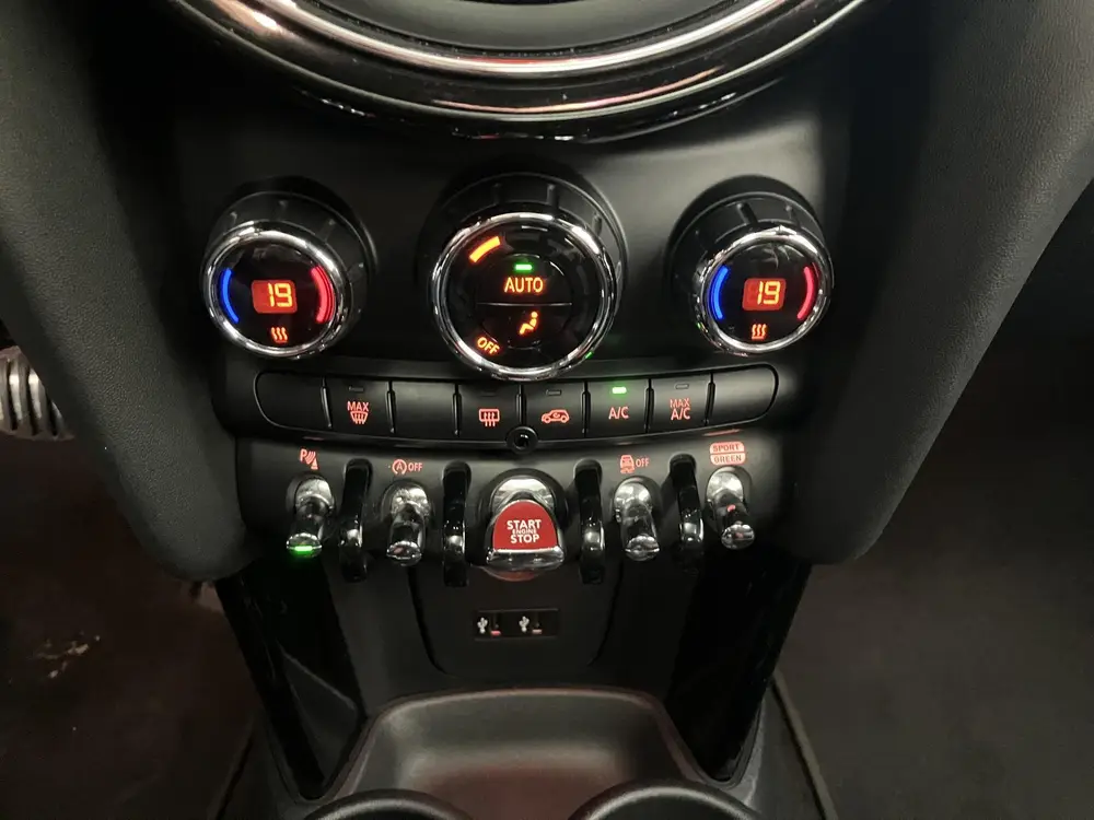 Mini John Cooper Works 2.0 John Cooper Works Chili uit 2019, foto 16