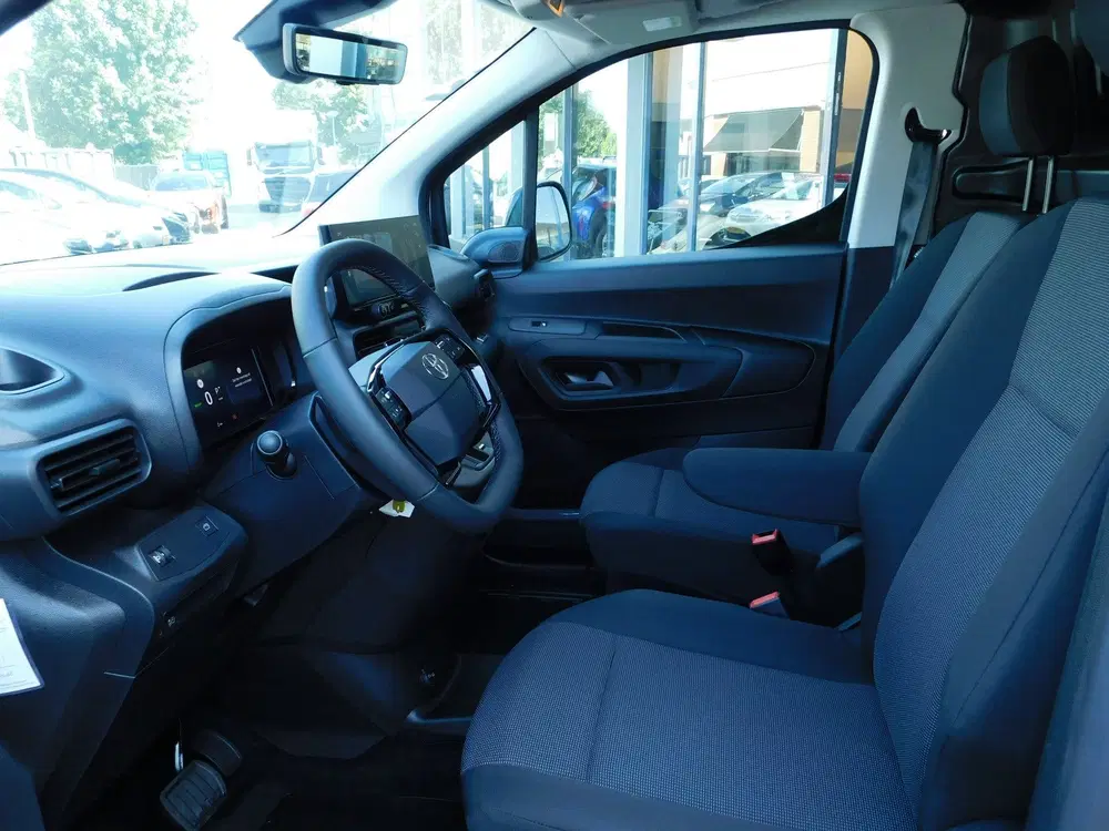 Toyota Proace City 10th Anniversary 50 kWh uit 2026, foto 8