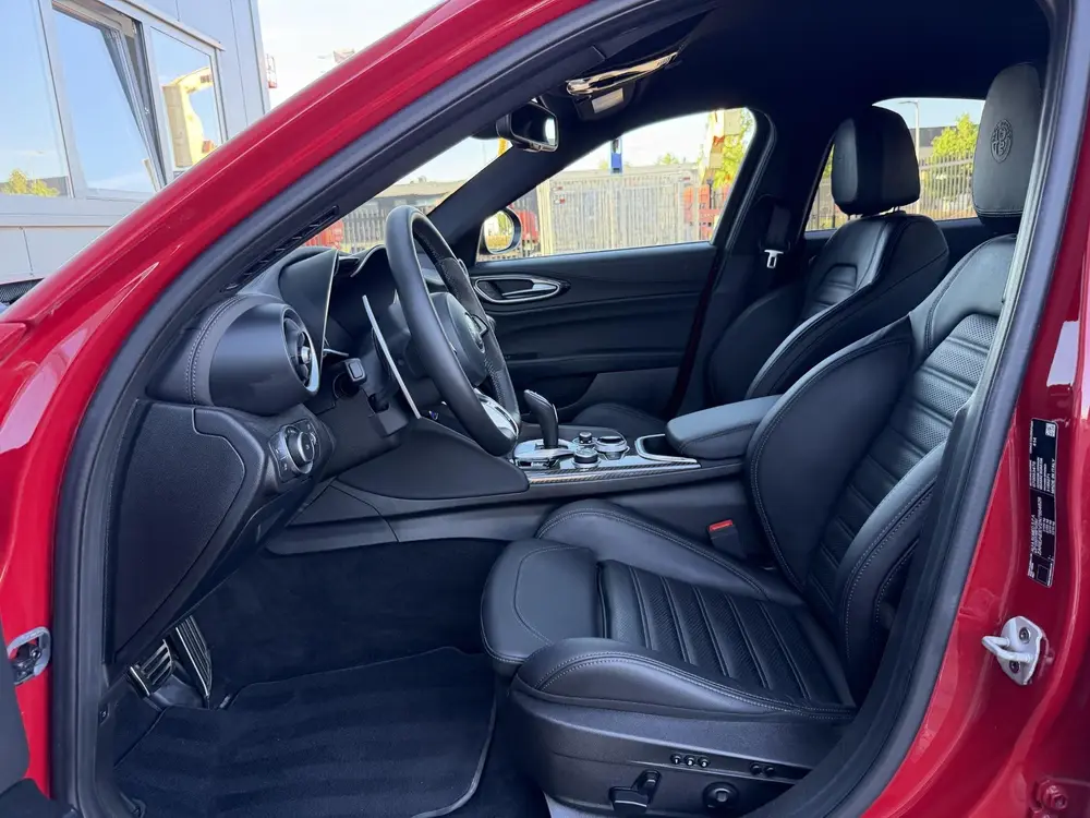 Alfa Romeo Giulia 2.9 V6 Quadrifoglio CARBON | H/K | LEDER uit 2022, foto 10