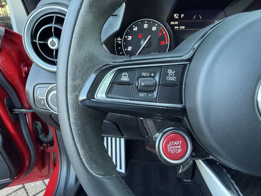 Alfa Romeo Giulia 2.9 V6 Quadrifoglio CARBON | H/K | LEDER uit 2022, foto 20