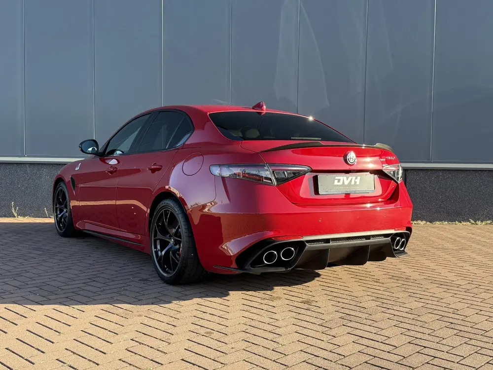 Alfa Romeo Giulia 2.9 V6 Quadrifoglio CARBON | H/K | LEDER uit 2022, foto 4