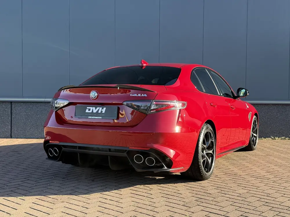 Alfa Romeo Giulia 2.9 V6 Quadrifoglio CARBON | H/K | LEDER uit 2022, foto 6