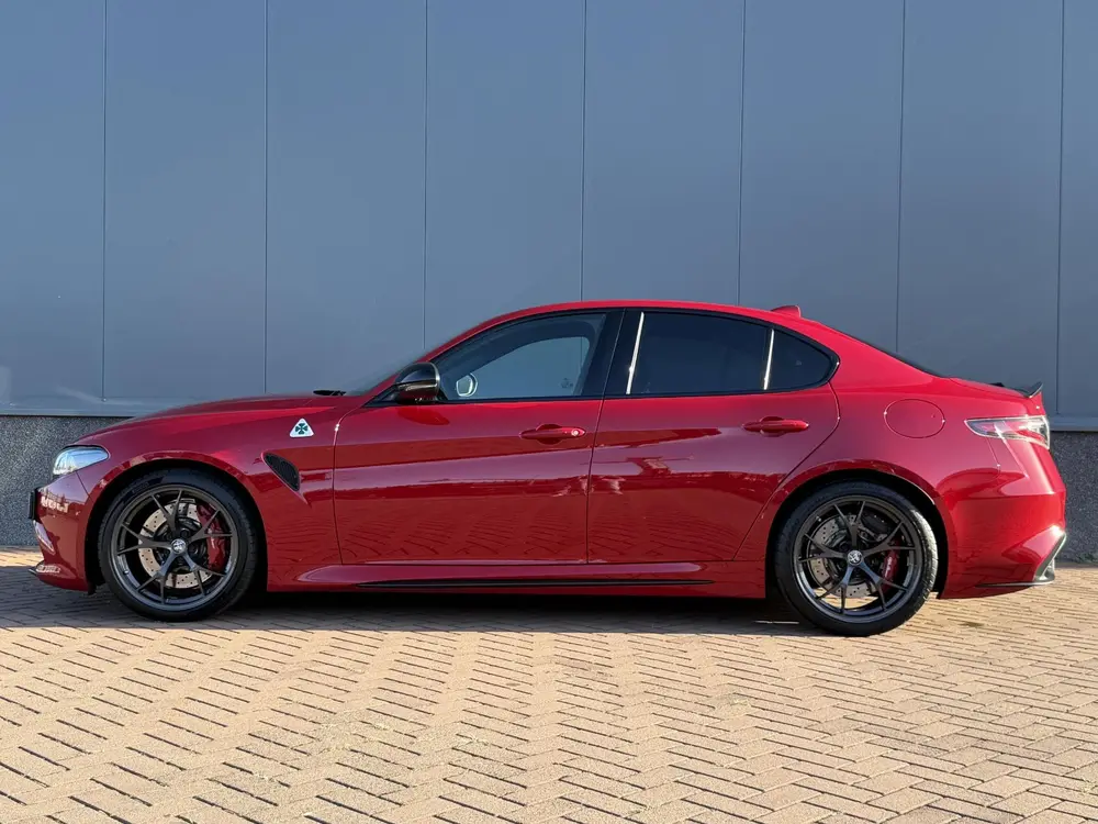 Alfa Romeo Giulia 2.9 V6 Quadrifoglio CARBON | H/K | LEDER uit 2022, foto 7