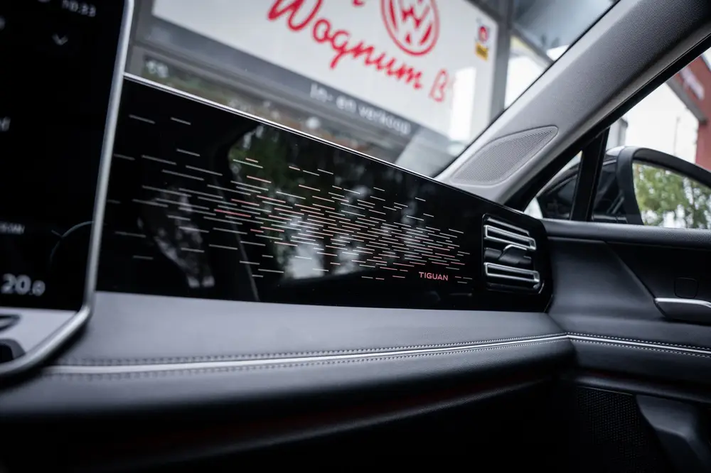 Volkswagen Tiguan 1.5 eTSI Elegance | LED | Panoramadak | Cr uit 2024, foto 14