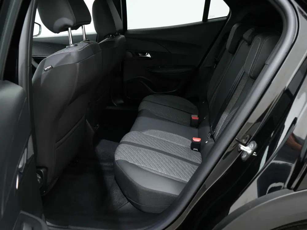Peugeot 2008 1.2 HYBRID 145PK ALLURE E-DCS6 Trekhaak uit 2025, foto 16