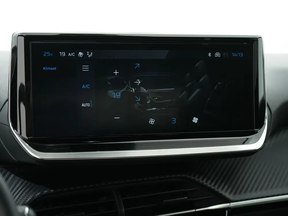 Peugeot 2008 1.2 HYBRID 145PK ALLURE E-DCS6 Trekhaak uit 2025, foto 9