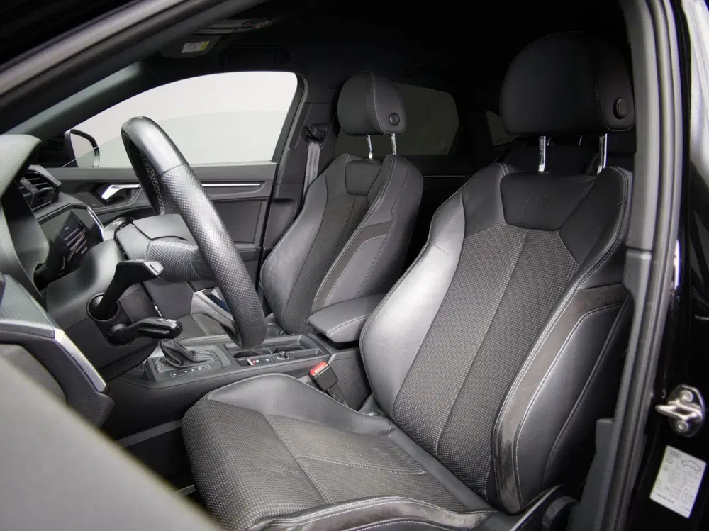 Audi Q3 35 TFSI S-Line Edition Competition (APPLE uit 2020, foto 7