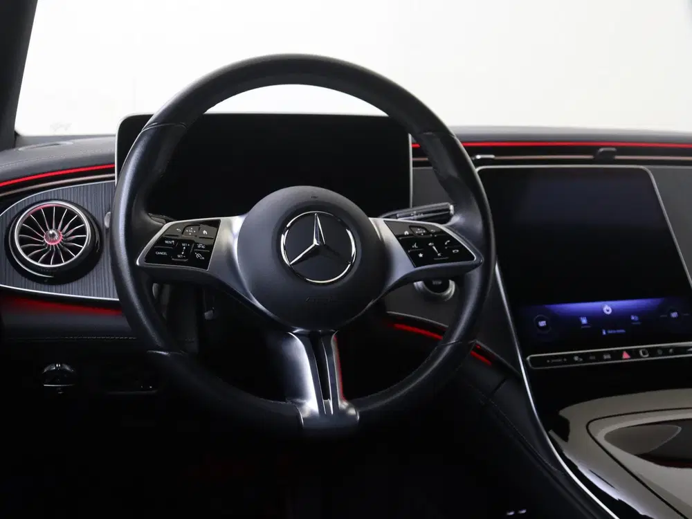 Mercedes-Benz EQE 300 Business Line 89 kWh uit 2023, foto 10