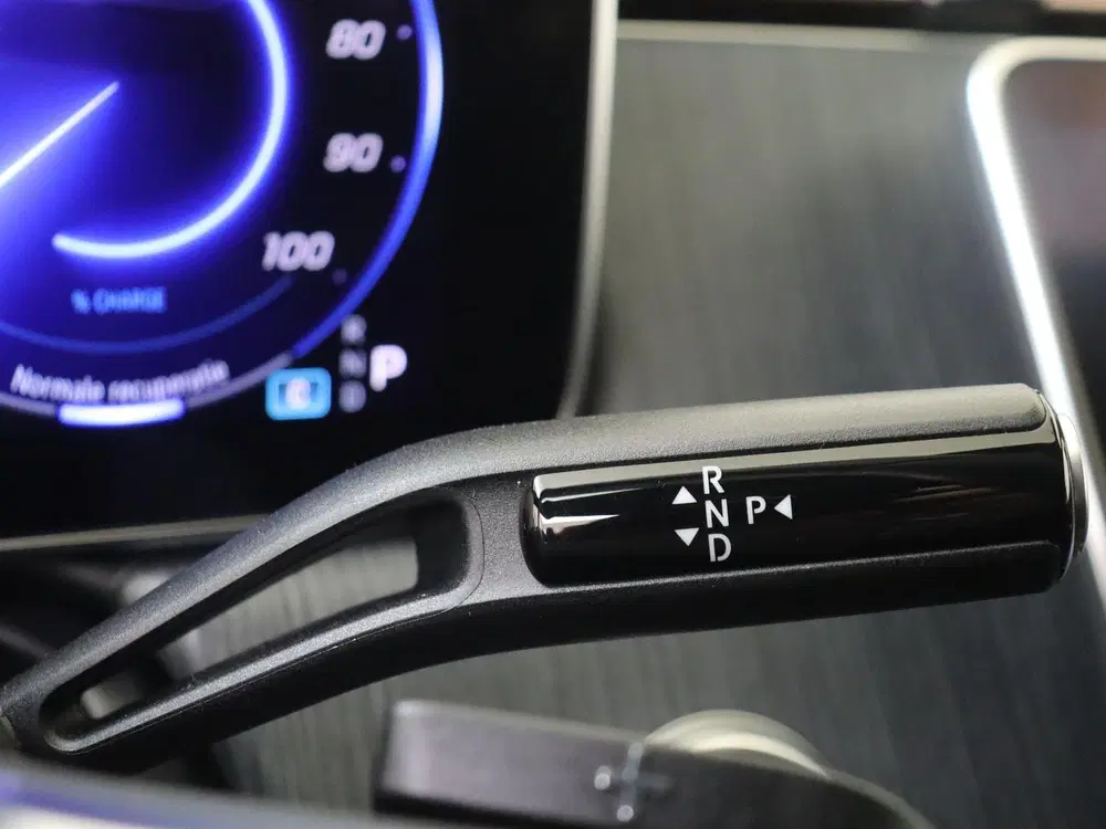 Mercedes-Benz EQE 300 Business Line 89 kWh uit 2023, foto 14