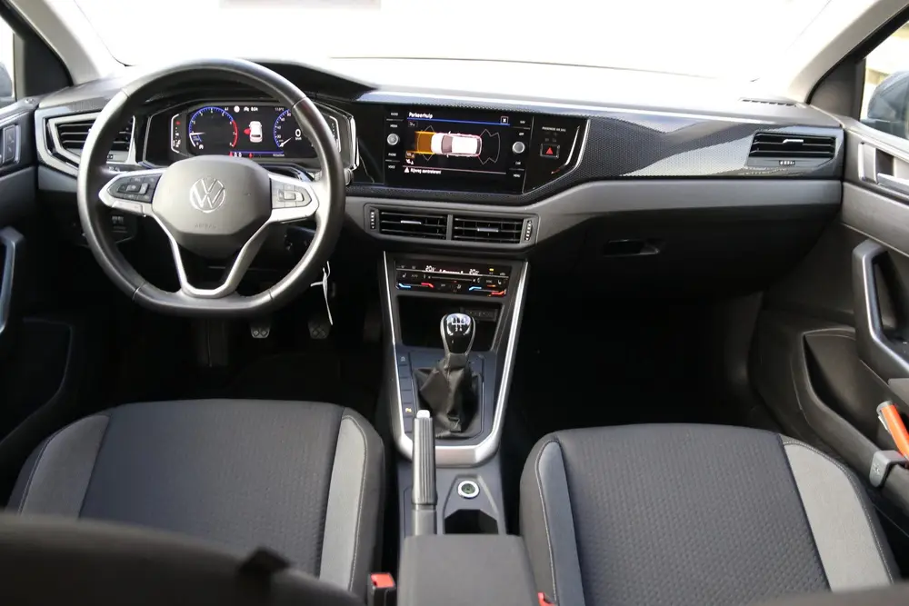 Volkswagen Polo 1.0 TSI Life Business / Navi / Apple car pla uit 2022, foto 2