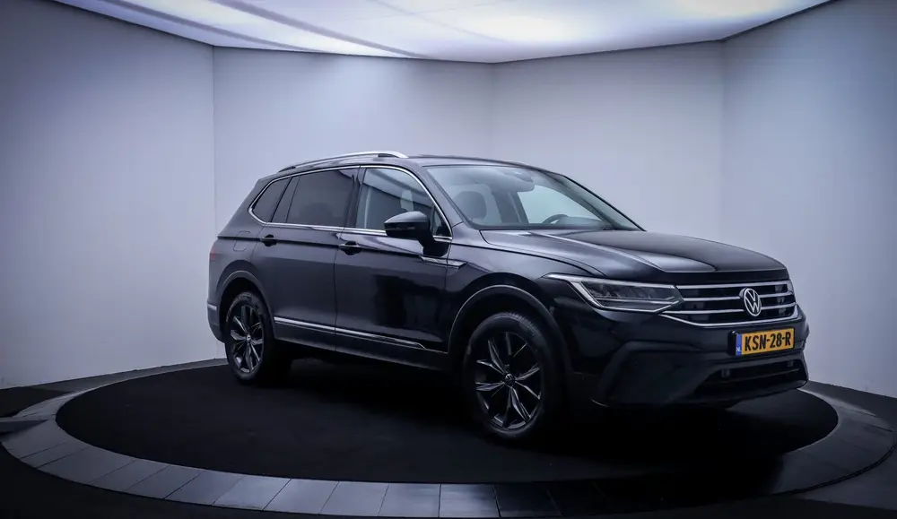 Volkswagen Tiguan Allspace 1.5 TSI Dsg COMFORTLINE Executive uit 2022, foto 3