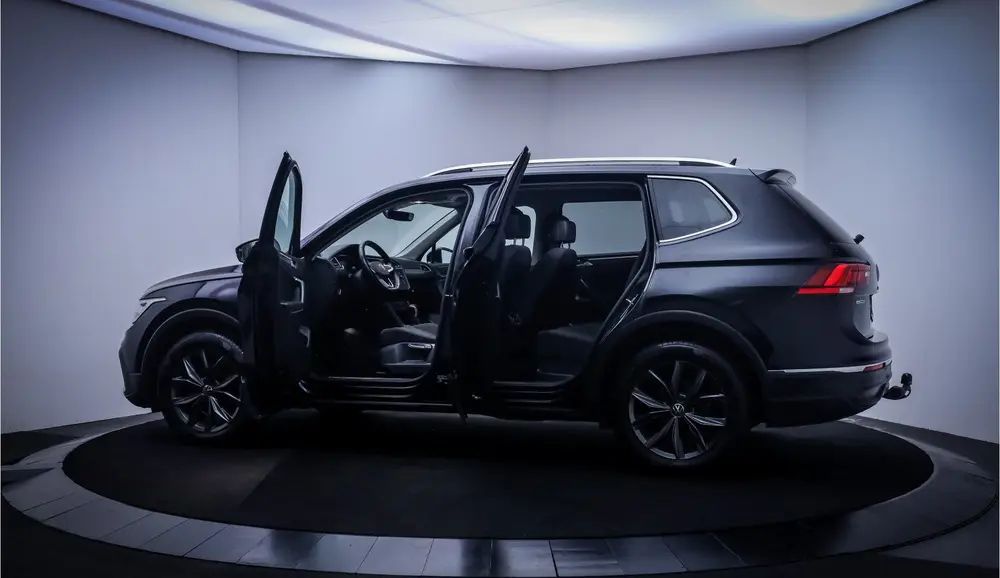 Volkswagen Tiguan Allspace 1.5 TSI Dsg COMFORTLINE Executive uit 2022, foto 9