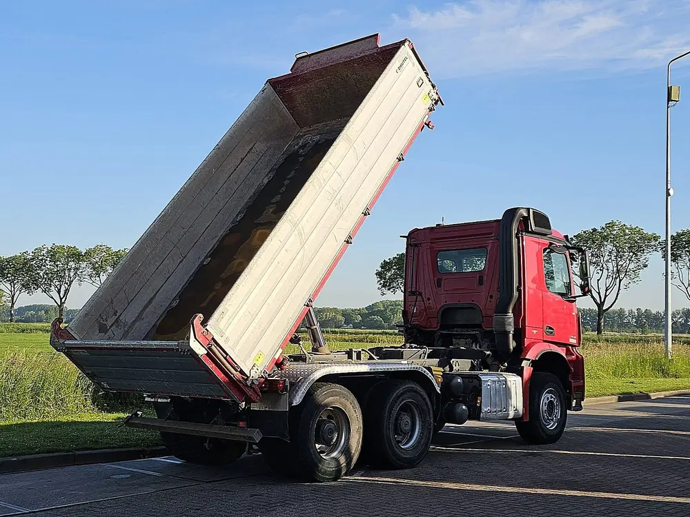 Mercedes-Benz Actros 2645 6x4 retarder 151tkm uit 2019, foto 3