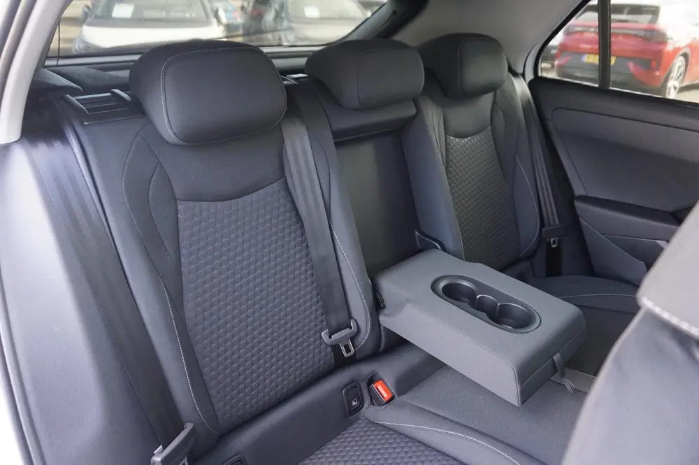Volkswagen T-Roc 1.5 eTSI 116pk DSG Life First Edition | Sto uit 2026, foto 15