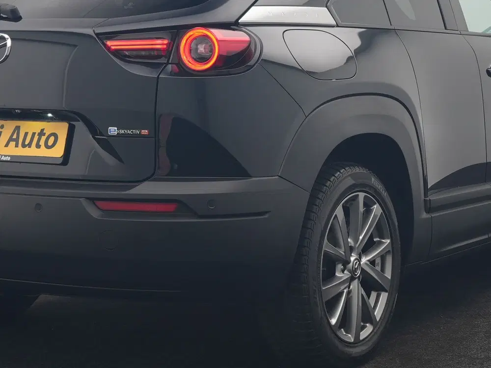 Mazda MX-30 e-SkyActiv R-EV 170 Makoto PHEV 170pk uit 2023, foto 8