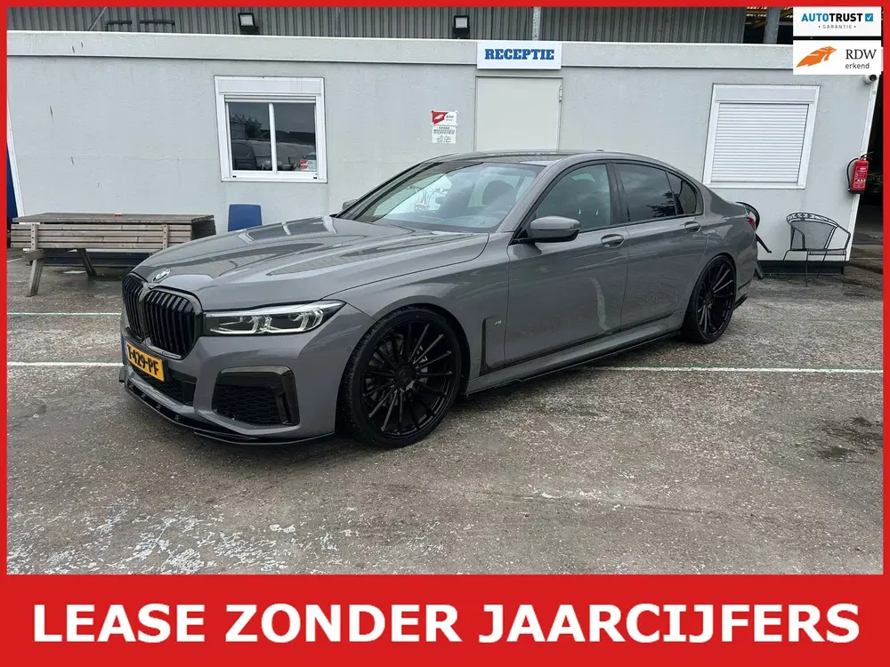 BMW 7-serie 730d High Executive m sport massage soft c uit 2022