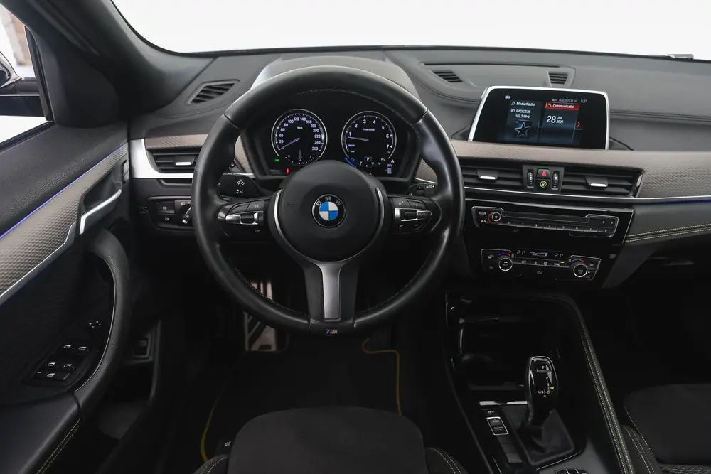 BMW X2 sDrive20i Executive M Sport Automaat uit 2019, foto 3