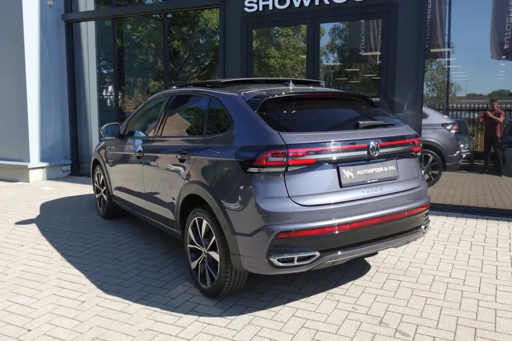 Volkswagen Taigo 1.5 TSI R-Line Business PANO KEYLESS CAM uit 2022, foto 2