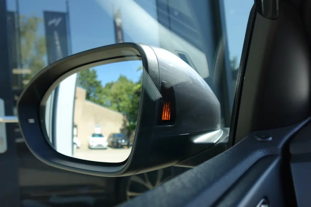 Volkswagen Taigo 1.5 TSI R-Line Business PANO KEYLESS CAM uit 2022, foto 7