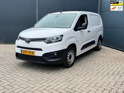 Toyota Proace City 1.5 D-4D L2 uit 2023