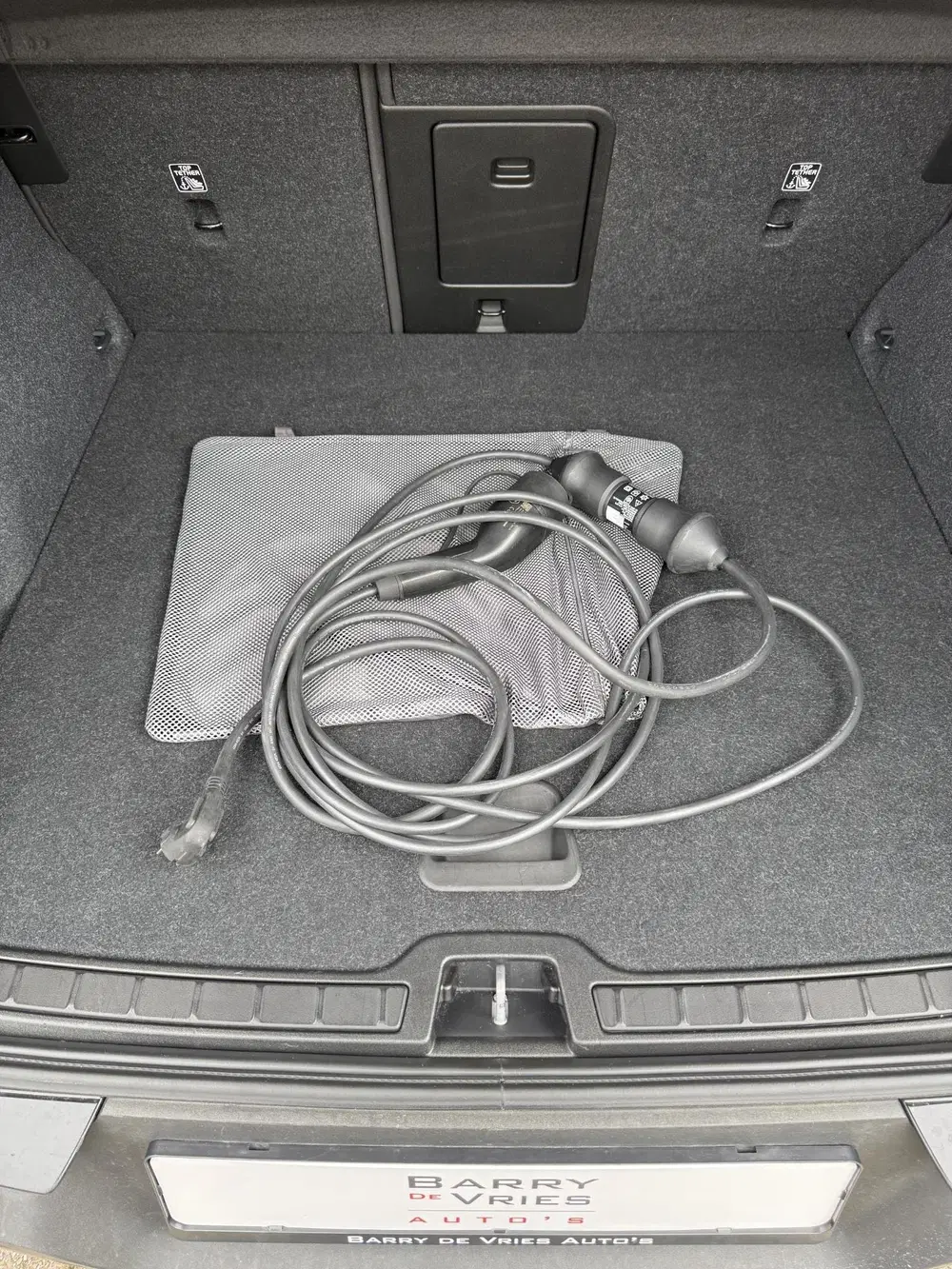 Volvo XC40 1.5 T5 Plus Dark uit 2022, foto 14
