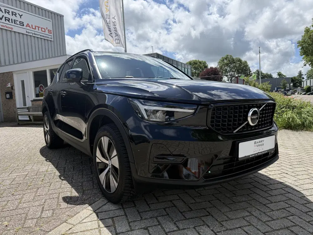 Volvo XC40 1.5 T5 Plus Dark uit 2022, foto 3