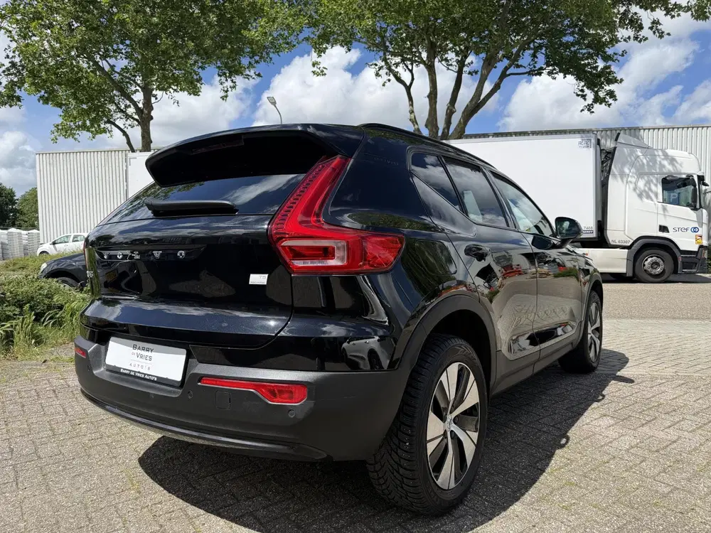 Volvo XC40 1.5 T5 Plus Dark uit 2022, foto 8