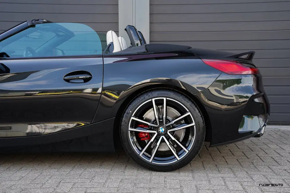 BMW Z4 M40i uit 2023, foto 12
