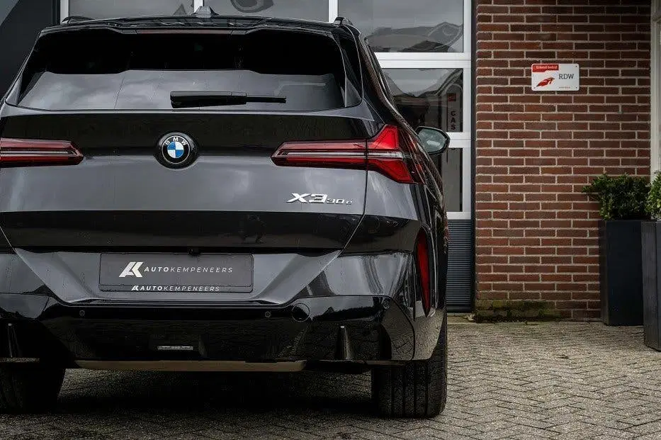 BMW X3 30e xDrive M Sport Pro uit 2025, foto 2