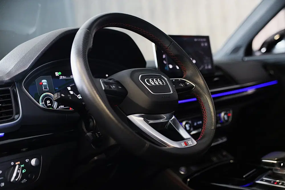 Audi Q5 55 TFSI e Quattro Competition SQ5 Look uit 2023, foto 7