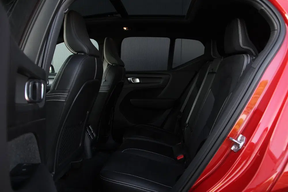 Volvo XC40 1.5 T4 Recharge R-Design Expression uit 2021, foto 16