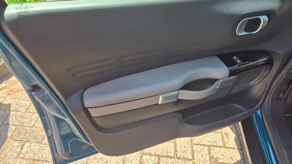 Citroën C4 Cactus Citroen C4 Cactus 1.5 BlueHDi Business-camera-pdc-12-2019 uit 2019, foto 9