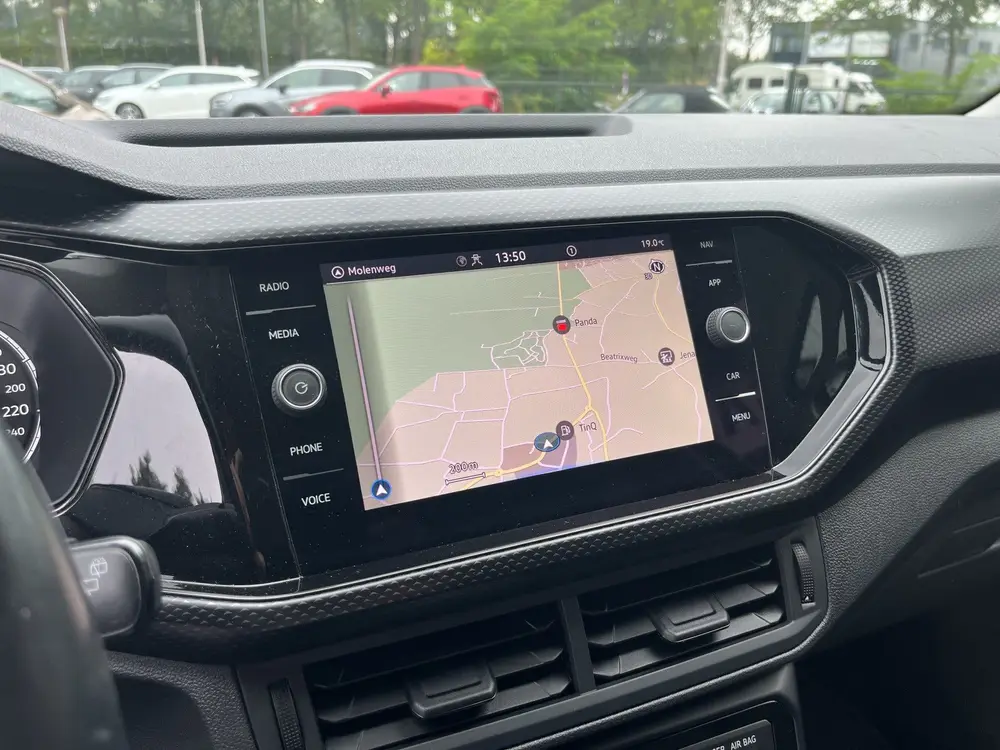 Volkswagen T-Cross 1.0 TSI Life Camera Carplay Trekhaak Uran uit 2021, foto 13